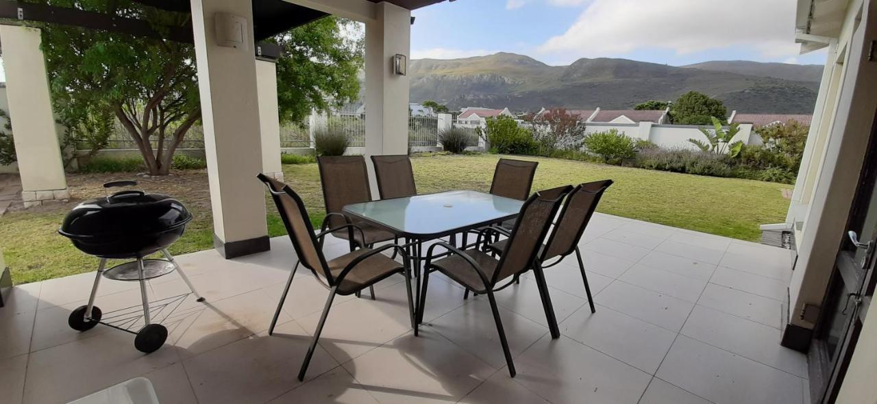 הרמנוס Hadingham Russell Holiday House מראה חיצוני תמונה