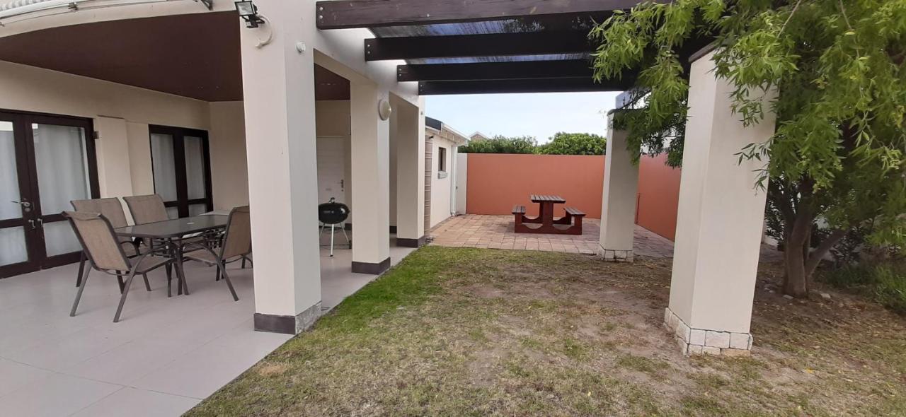 הרמנוס Hadingham Russell Holiday House מראה חיצוני תמונה